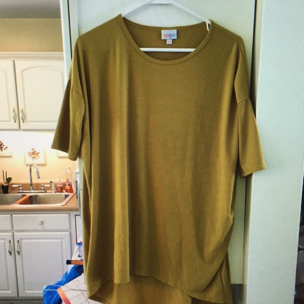 LuLaRoe Irma Top